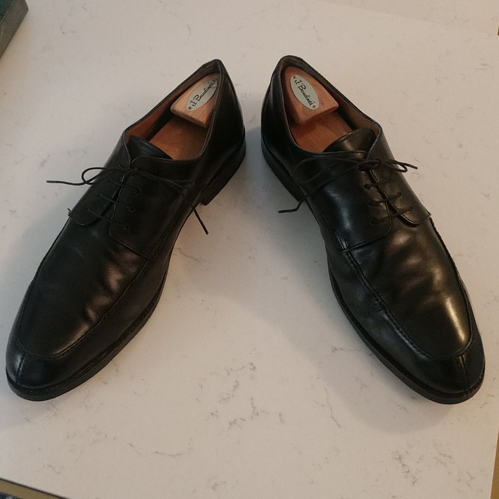 Johnston Murphy split-toe Oxford